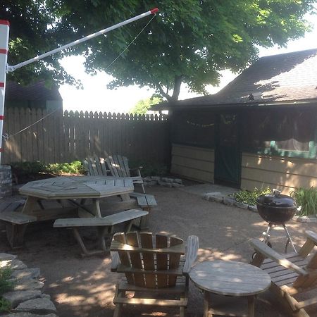 Wooden Boat Inn Клейтън Екстериор снимка
